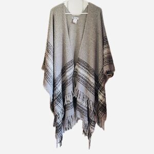 29 PALMS Poncho Shawl with Fringe Gray Silver Tan Plaid Womens One Size OS